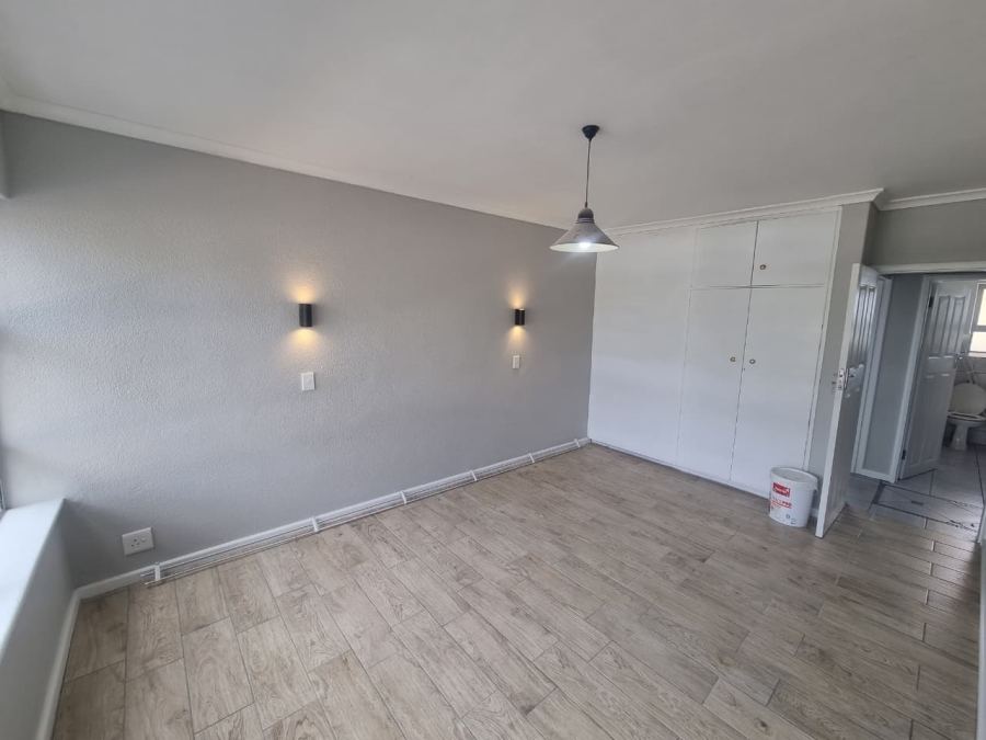 To Let 2 Bedroom Property for Rent in Claremont Western Cape